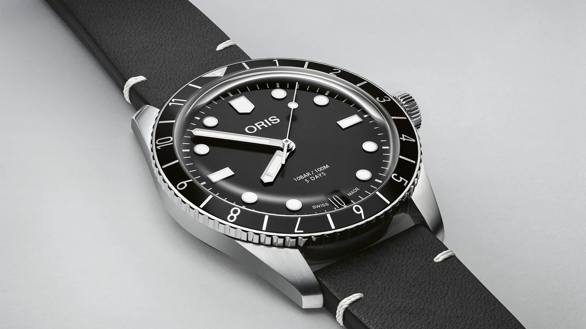 Oris Divers Sixty Five 12H Calibre 400 Watch - Image 2