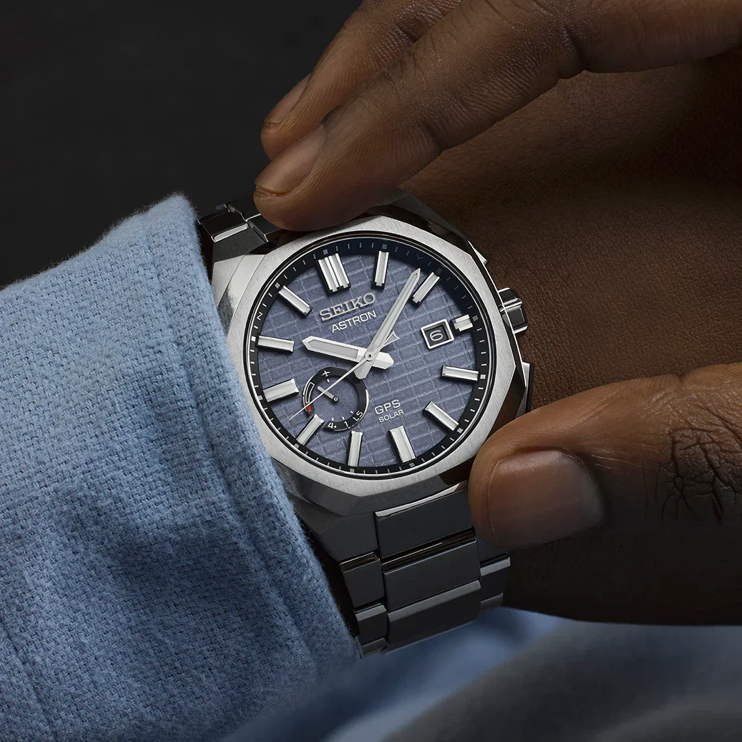 Seiko Astron GPS Solar Sapphire Blue Crystal Box Watch - Image 4