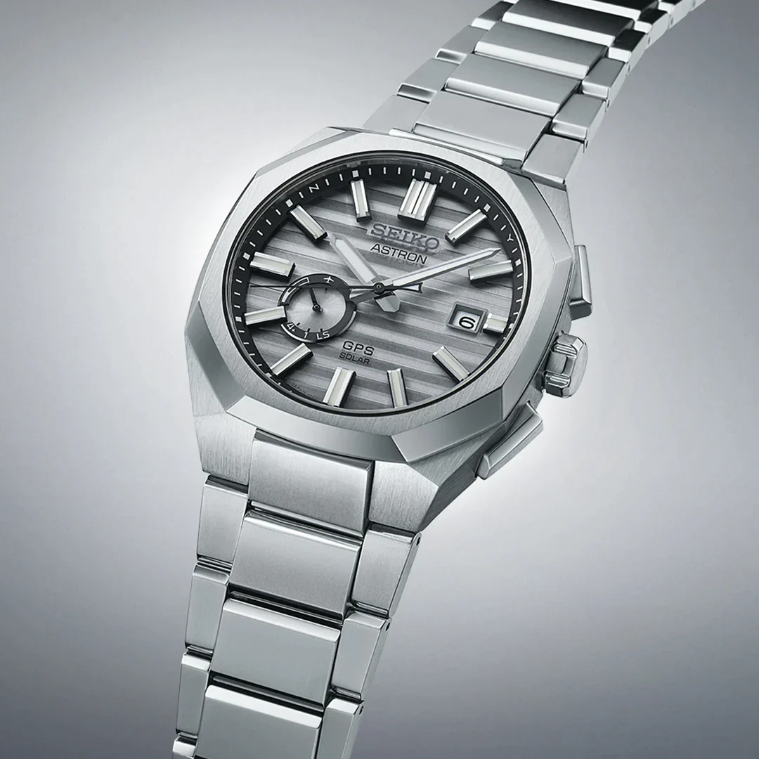 Seiko Astron Watch GPS Solar Titanium Crystal Box Limited Edition - Image 3