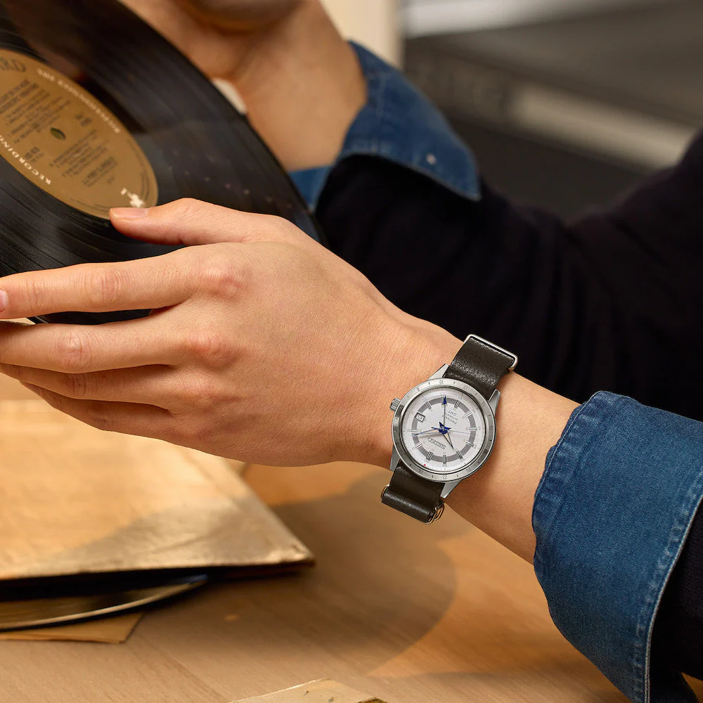 Seiko Presage Style 60s Laurel GMT 110th Anniversary Limited Edition - Image 7
