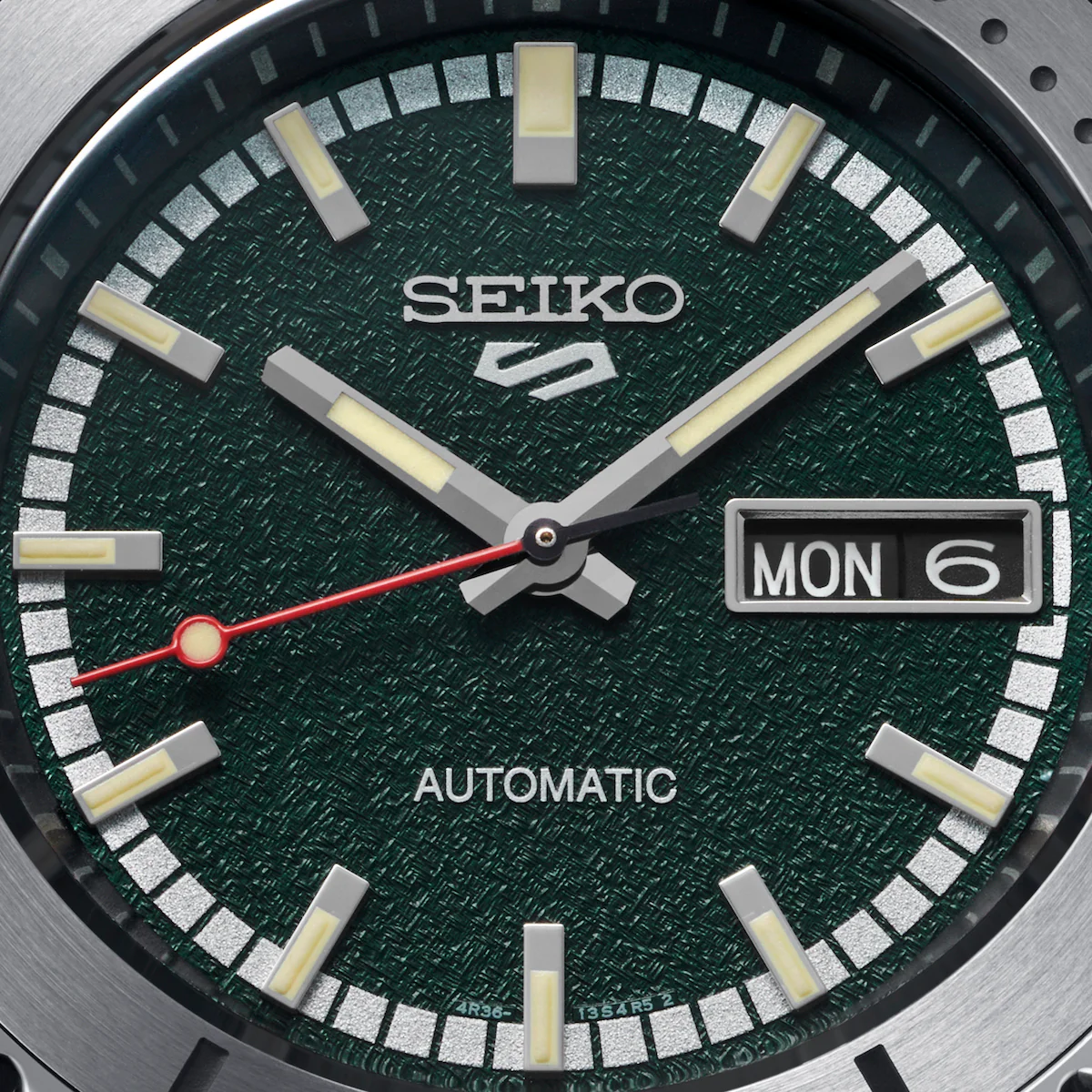 Seiko Watch 5 Sports Masked Rider Limited Edition - Image 2