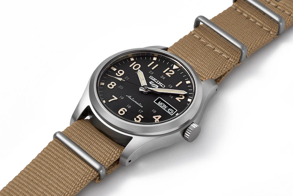 Seiko 5 Sports Field Mens Watch - Image 3