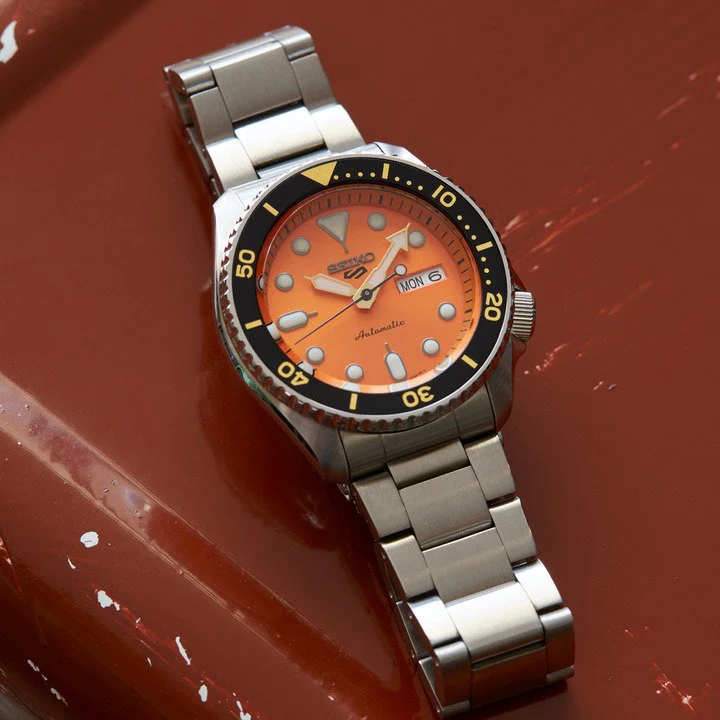 Seiko 5 Sports Mens Watch - Image 4