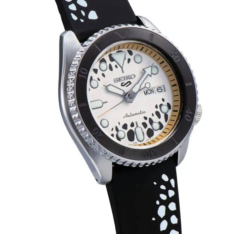 Seiko Watch 5 Sports One Piece Trafalgar D. Water Law Limited Edition D - Image 4