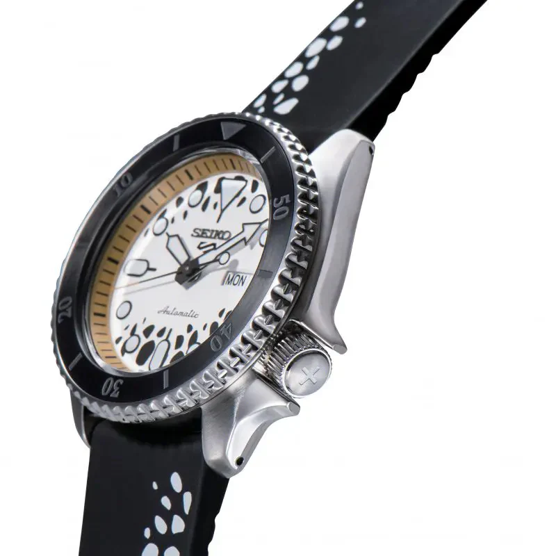 Seiko Watch 5 Sports One Piece Trafalgar D. Water Law Limited Edition D - Image 5