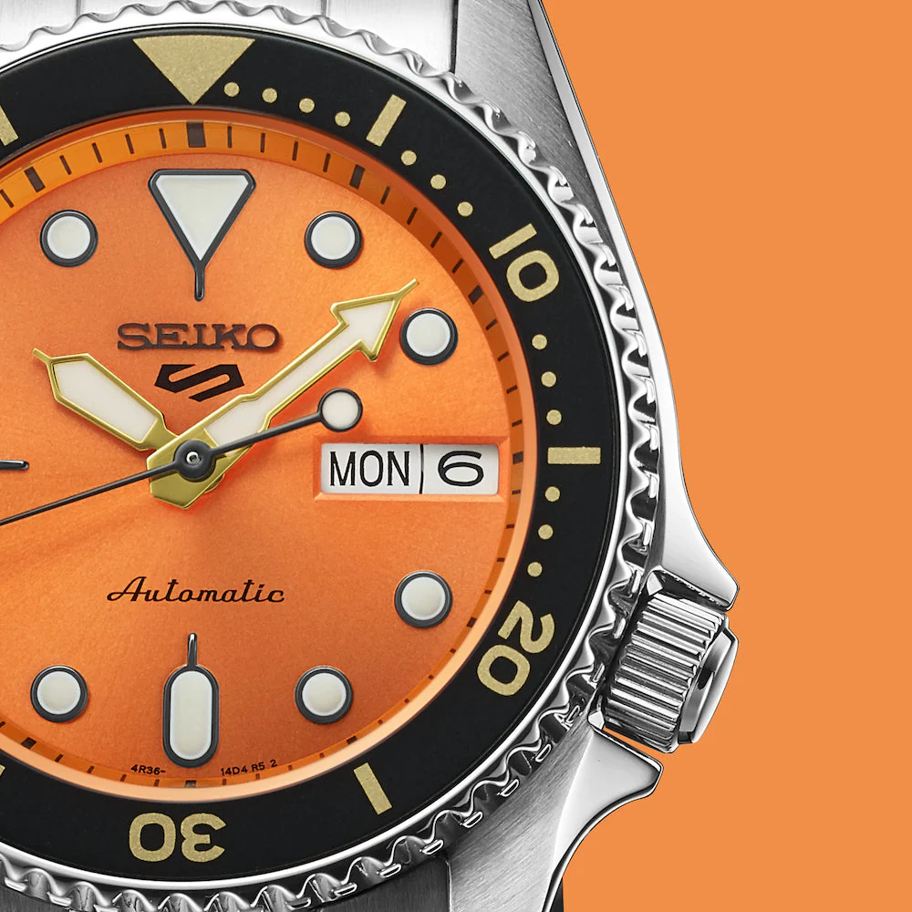 Seiko Watch 5 Sports SKX Midi Orange Mens - Image 3