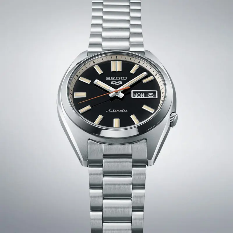 Seiko 5 Sports SNXS Deep Black Wash Classic Sports Watch - Image 3