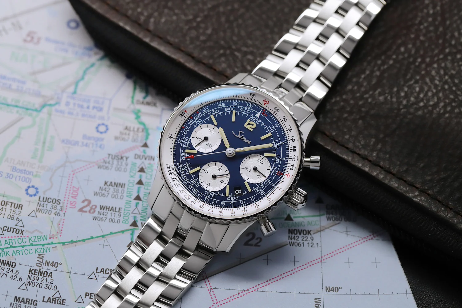 Sinn 903 St BE II Navigation Chronograph Fine Link Bracelet Watch - Image 5