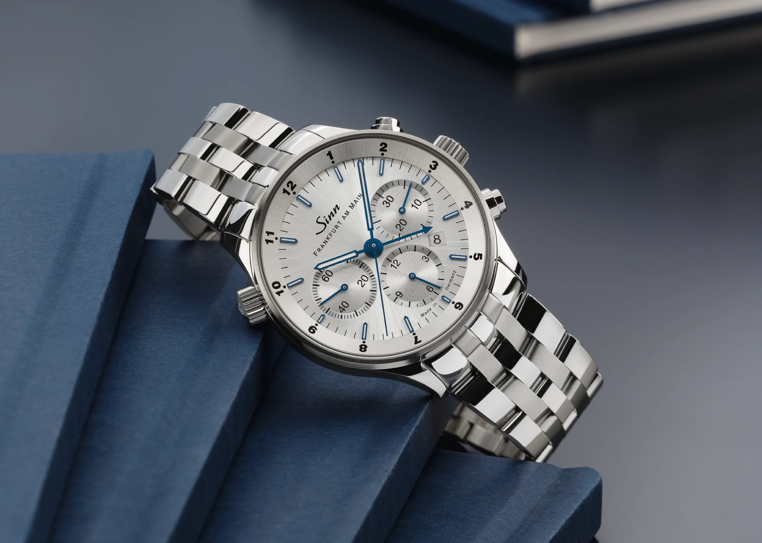 Sinn Finance District 6099 Anniversary Limited Edition Watch - Image 7
