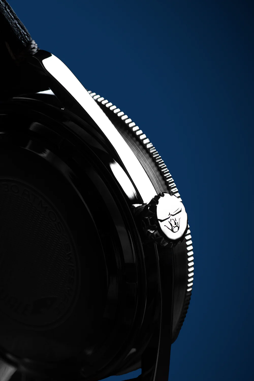 Squale SUB-39 GMT Blue Vintage Rubber Watch - Image 6