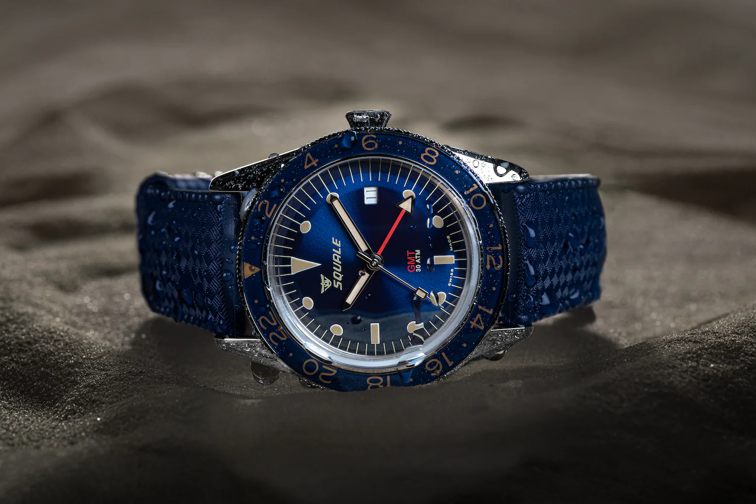 Squale SUB-39 GMT Blue Vintage Rubber Watch - Image 7
