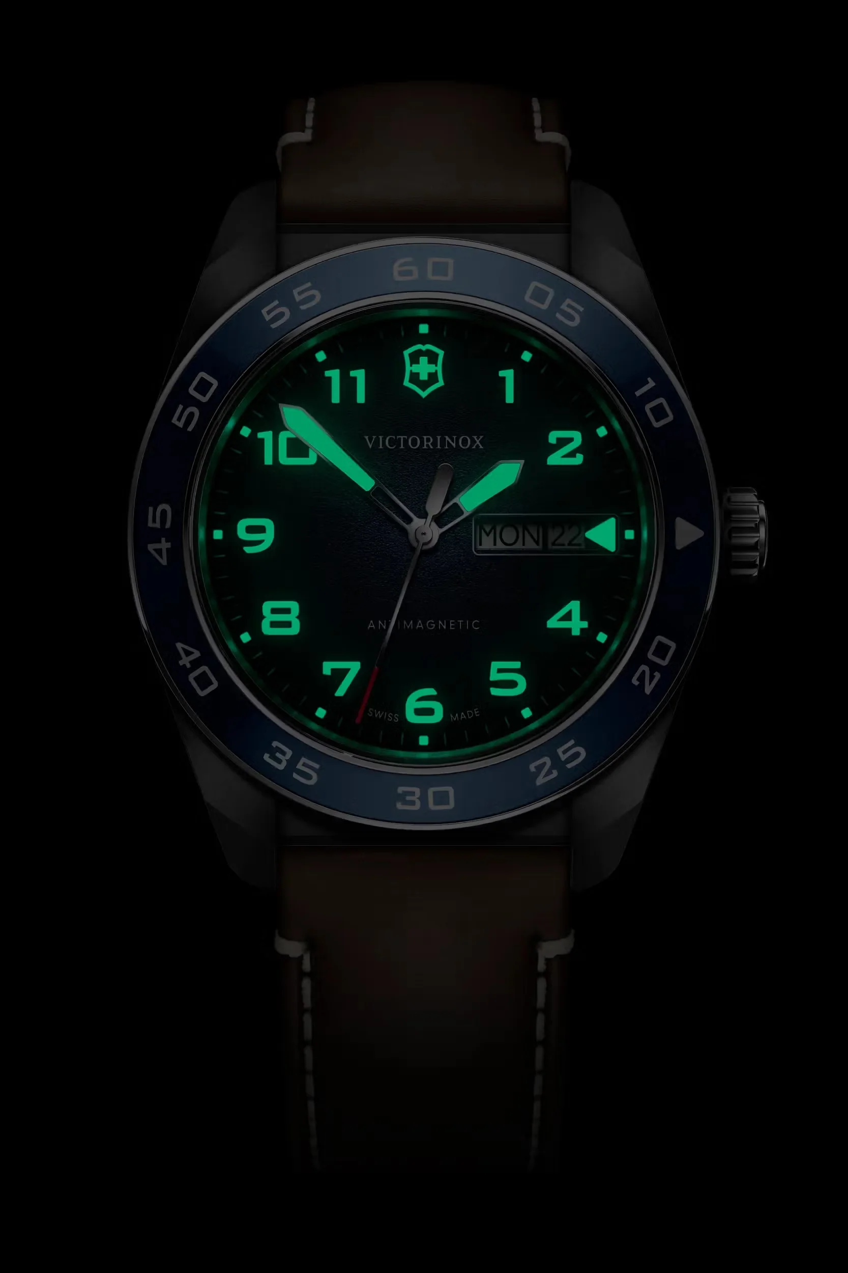 Victorinox Swiss Army Quartz Watch - Image 3