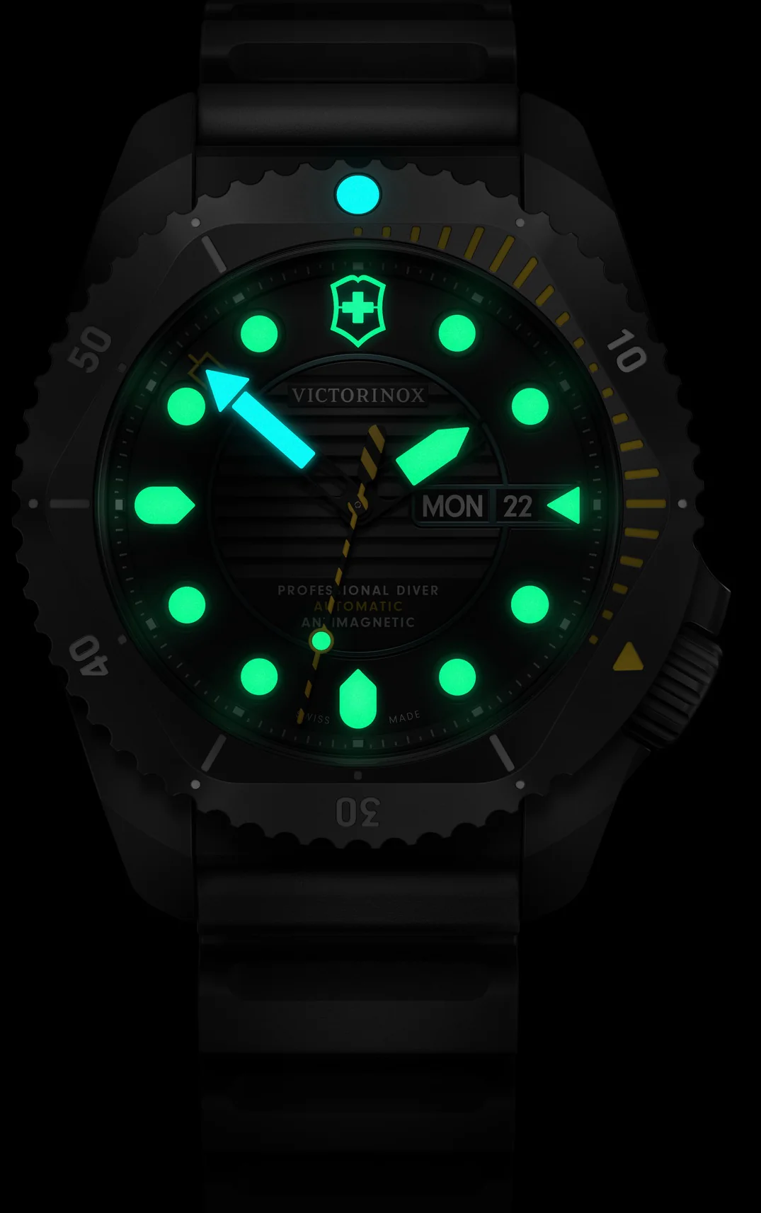 Victorinox Dive Pro Automatic Three Hands Titanium Watch - Image 6