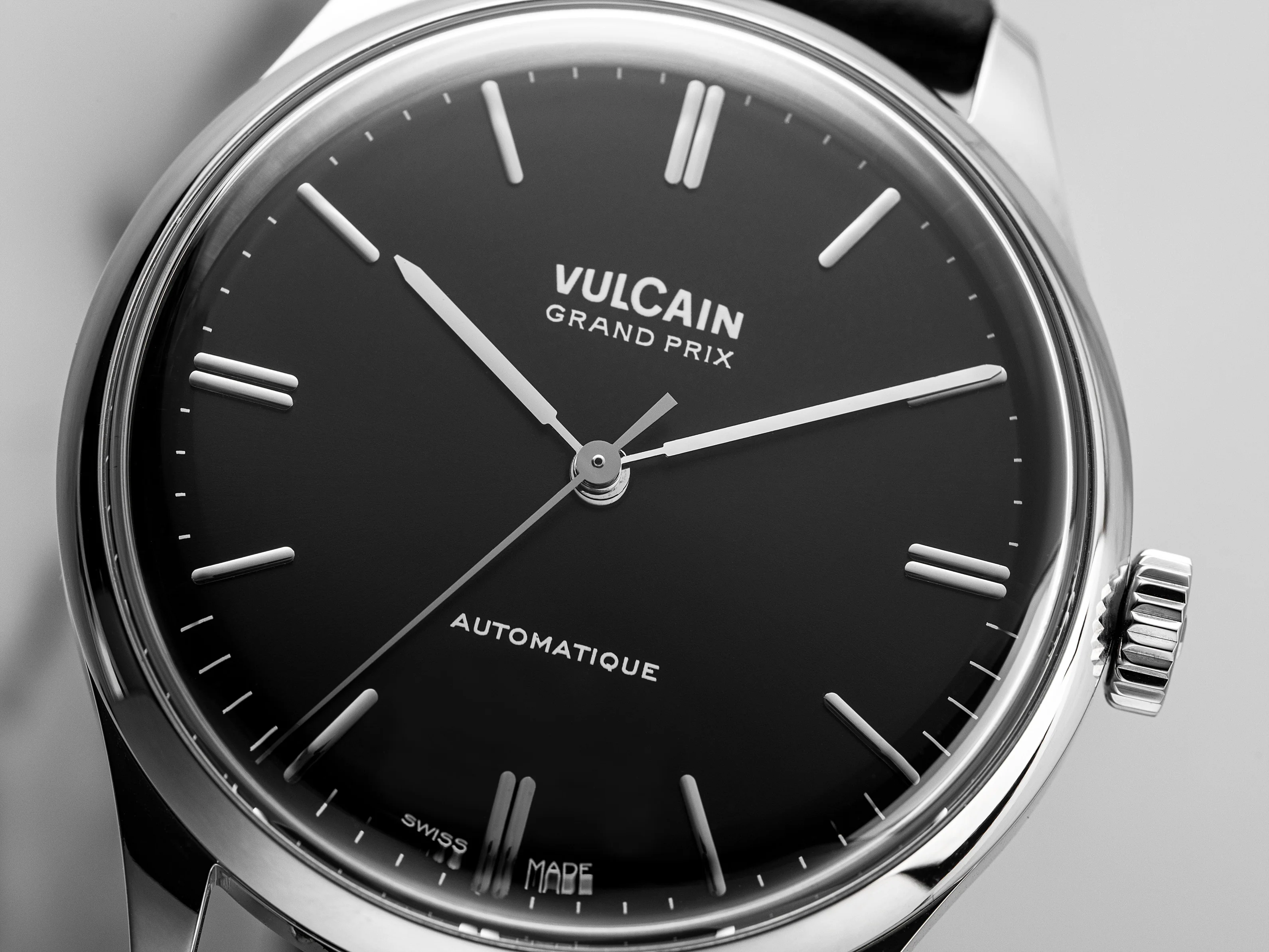 Vulcain Grand Prix Black Calf Leather Watch - Image 3